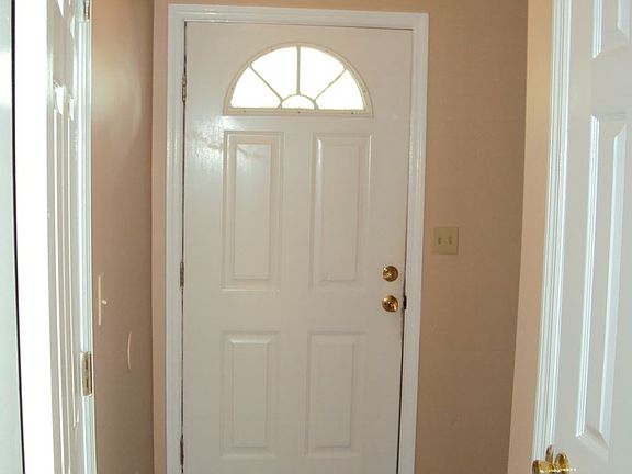 2nd image of 903 McAfina Trl