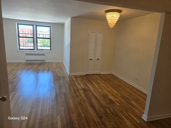 37-30 83rd St APT 5G, Queens, NY 11372