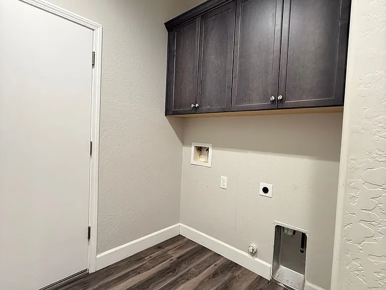 1243 Bristlecone Dr — Photo 13