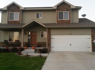 438 3rd St SE, Bondurant, IA 50035