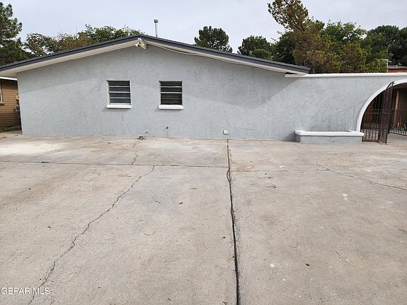 3rd image of 11242 Wharf Cove Dr