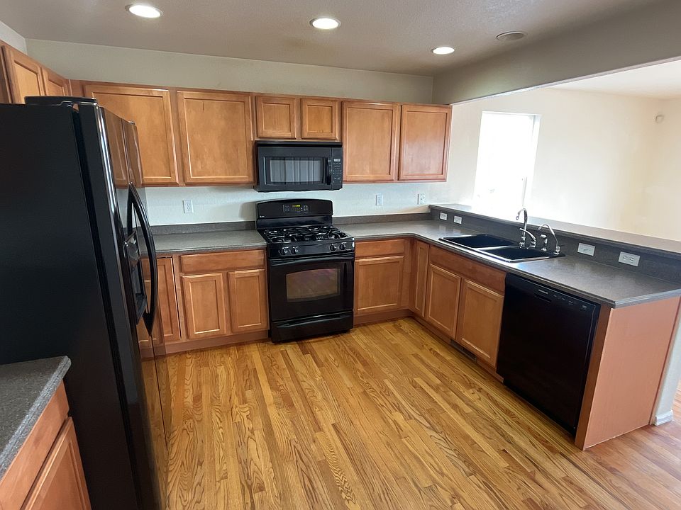 8319_meadowcrest_d_01052023