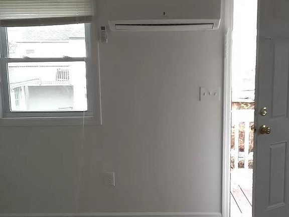 3rd image of 315 Franklin Ave