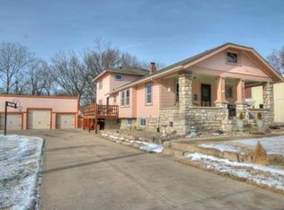 4774 Falmouth St, Roeland Park, KS 66205