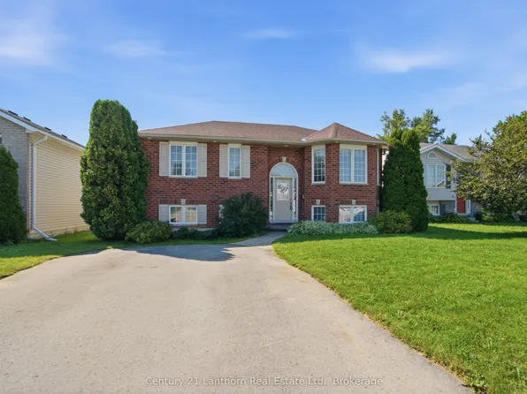 6 Chisholm Sq, Belleville, ON K8N 5Z4