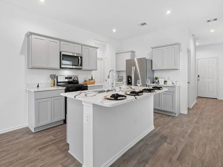 24206 Foxdale Bay Ct — Photo 2
