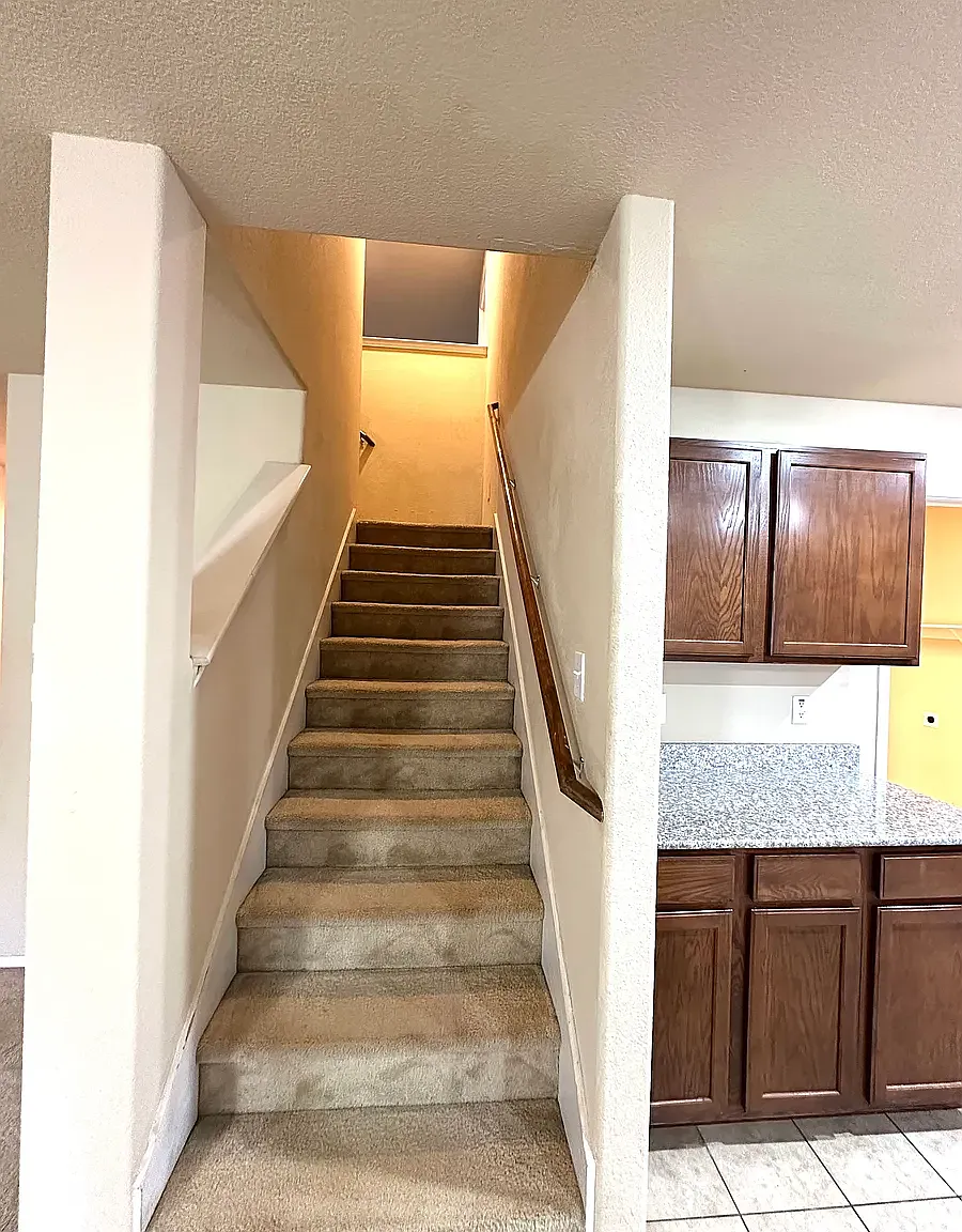 4 bed, 2.5 bath, 2906 sqft, $2,595 — Photo 4