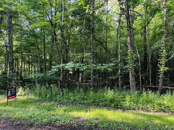 104 Knollwood Ln #407, Crossville, TN 38558