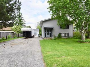 13 Tweed Rd, Fox Lake, IL 60020