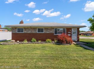 12867 Ray Dr, Warren, MI