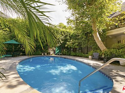 1325 N Hayworth Ave APT A, West Hollywood, CA, 90046