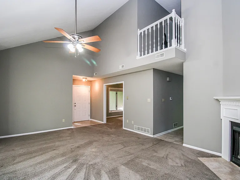 117 Hollyridge Ln — Photo 31
