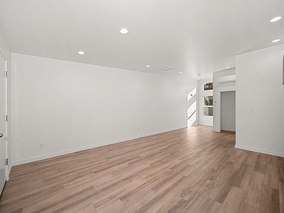 3rd image of 3203 E 30th Ave #B