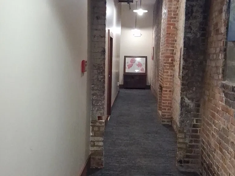572 Mulberry St #203 — Photo 6