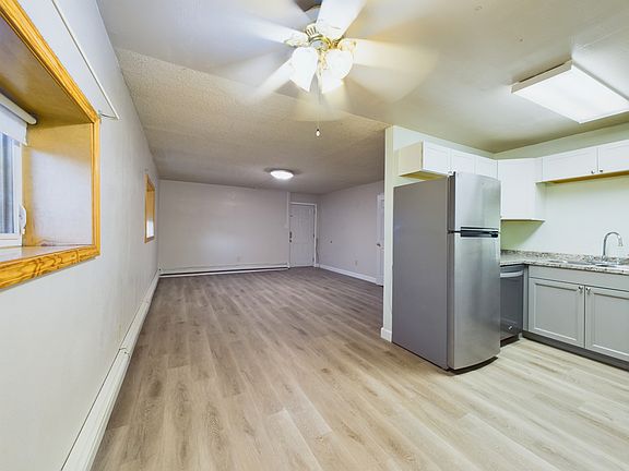 2nd image of 2663 Turner St #2