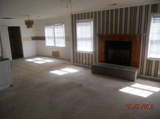 107 Strawberry Ct, Lincolnton, NC 28092