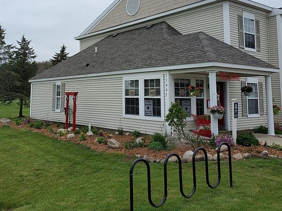 Whether commuting or exploring nearby trails, keep your bike safe and accessible with our well-placed racks throughout the community.