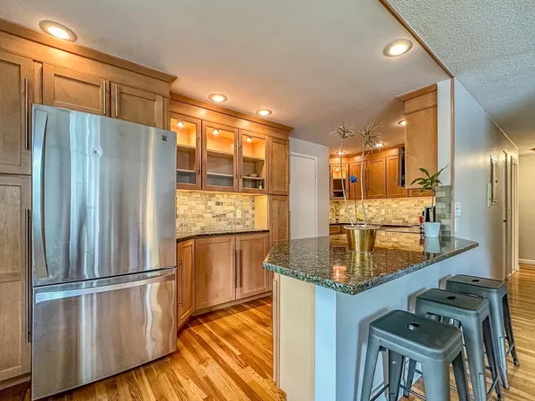 50 Green St APT 312, Brookline, MA 02446