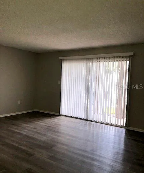 548 Orange Dr #14 — Photo 5