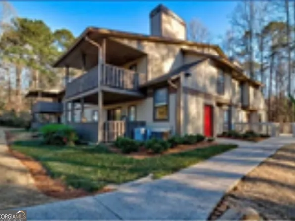 709 Woodcliff Dr, Sandy Springs, GA 30350