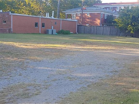 4th image of 117 NW 14th St