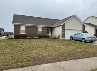 111 Cabernet Dr, Englewood, OH 45322