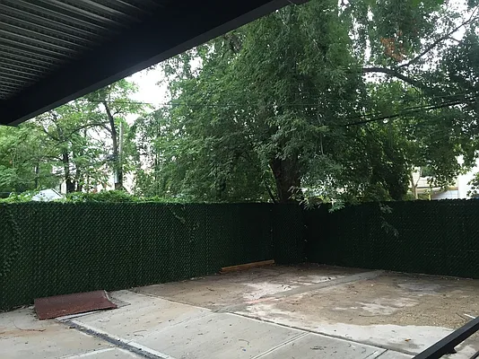 Rented by P Management | media 14