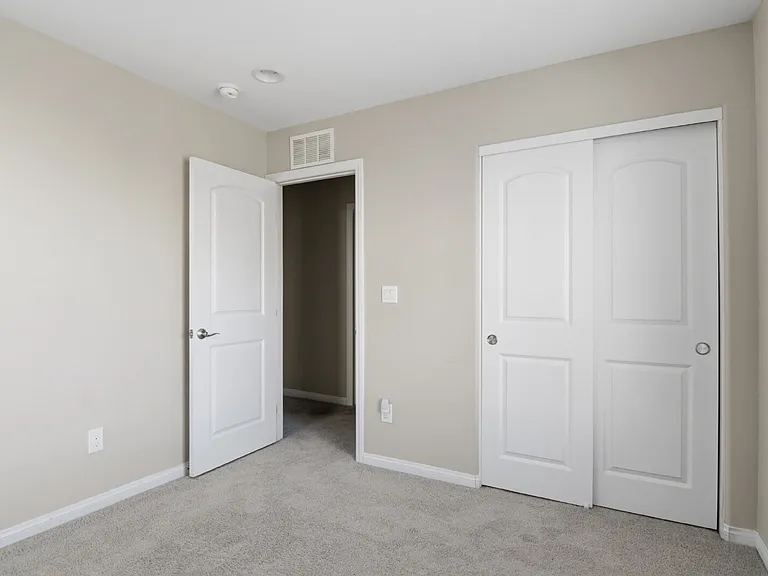 3158 Molinos Dr — Photo 40