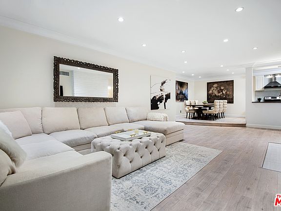 3rd image of 11920 Dorothy St APT 204