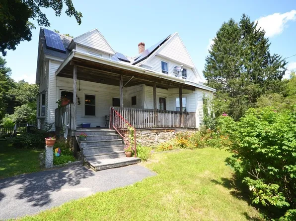 5 Prospect St, Oxford, MA 01540