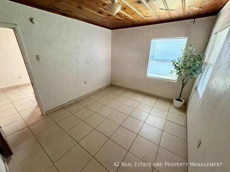 925 E Turney Ave #2 — Photo 18