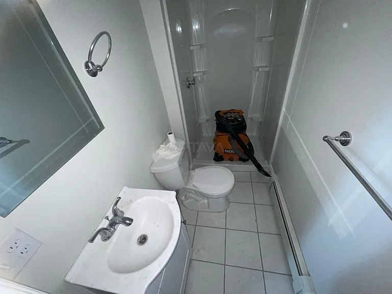 19 Harold St #1 — Photo 2
