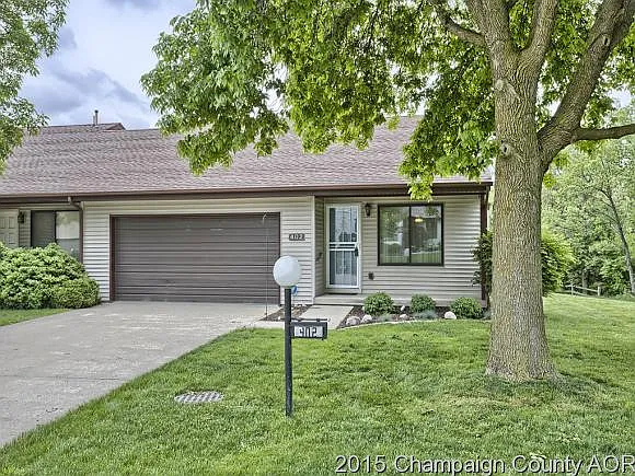 402 Clearwater Dr photo 1