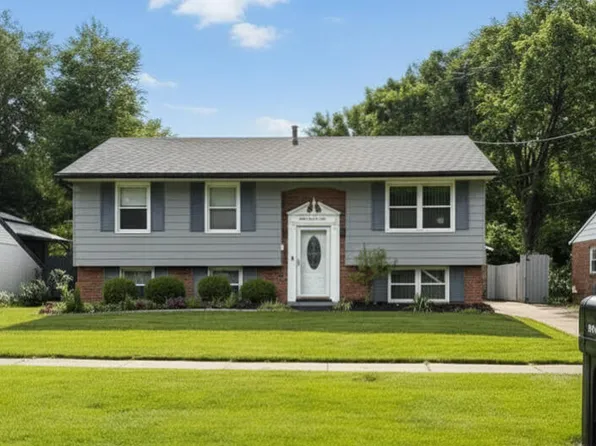 5701 Revere Dr, Louisville, KY 40218
