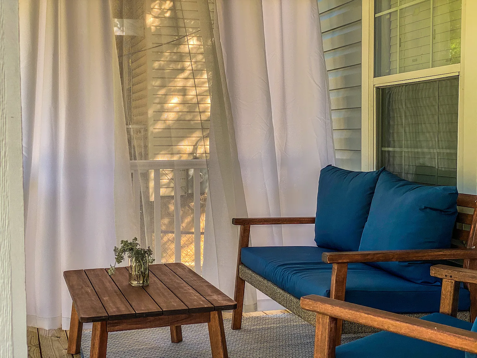 4 bed, 1400 sqft, $3,300 — Photo 3
