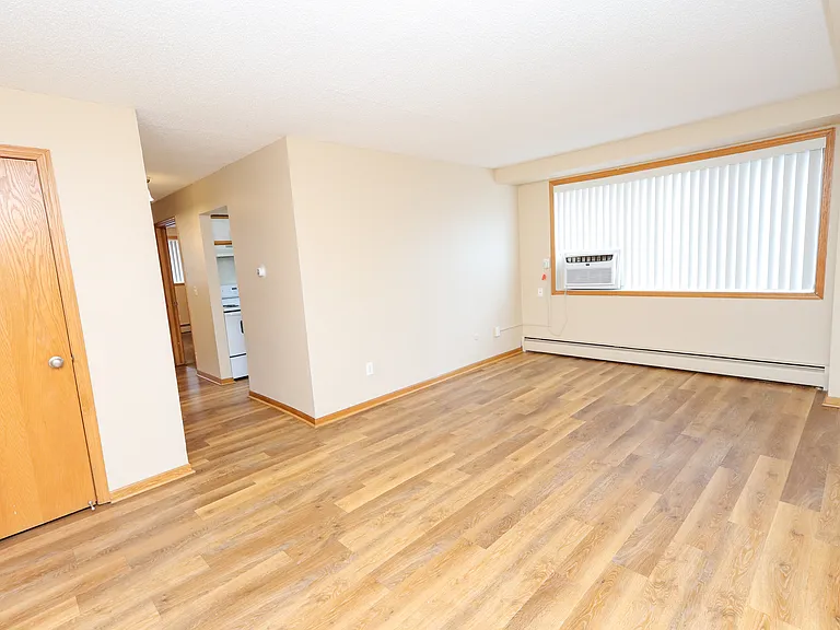 Clark Place Apartments & Townhomes — Photo 23