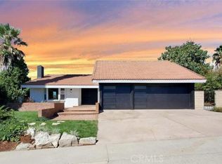 25311 Pike Rd, Laguna Hills, CA 92653