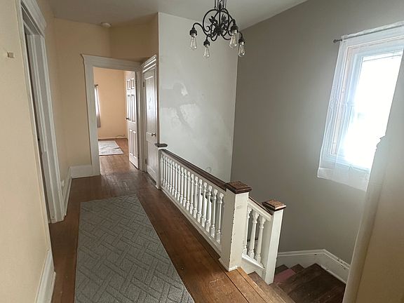 2nd image of 1546 Lee St E #A