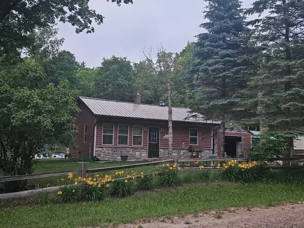 17816 Nine Mile Rd, Stanwood, MI 49346