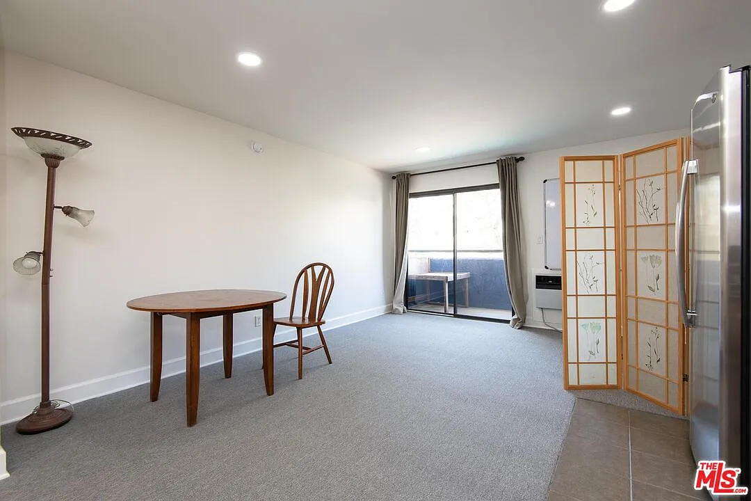 Studio, 1.0 bath, 377 sqft, $2,250 — Photo 3