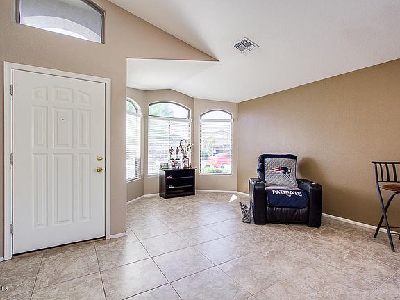 4th image of 42595 W Bunker Dr