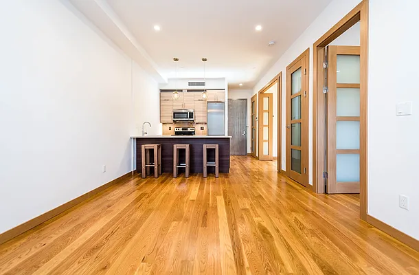 Rented by Nooklyn NYC LLC | media 46