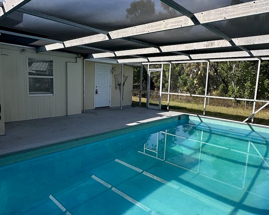 1st image of 21962 Hernando Ave #2