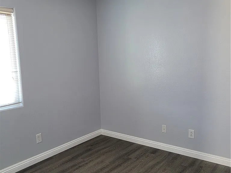 10564 Moultrie Ave — Photo 35
