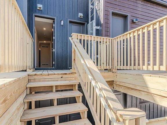 5th image of 4130 Trumbull St #6