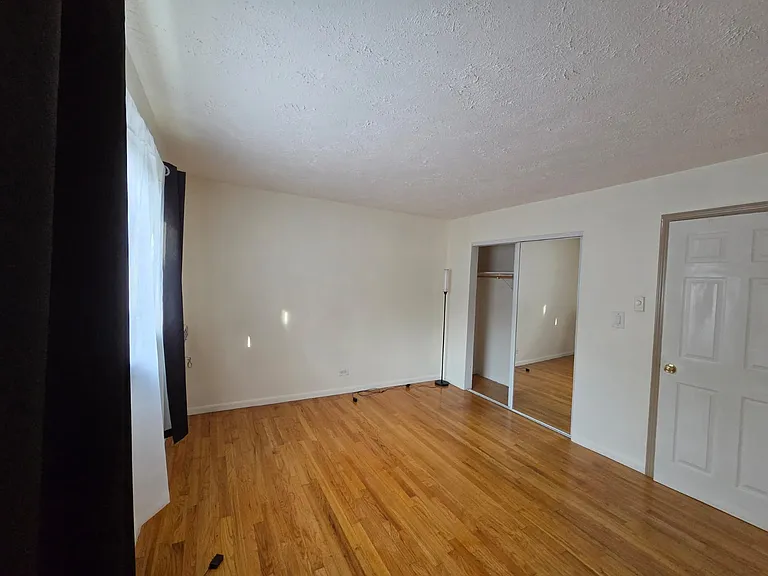 2205 Arbor Cir #8 — Photo 5