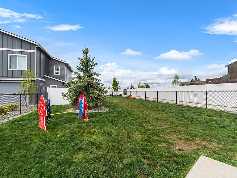 Prairie Pointe Apartments and Townhomes — Photo 30
