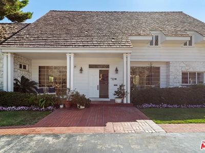 723 N Oakhurst Dr, Beverly Hills, CA, 90210