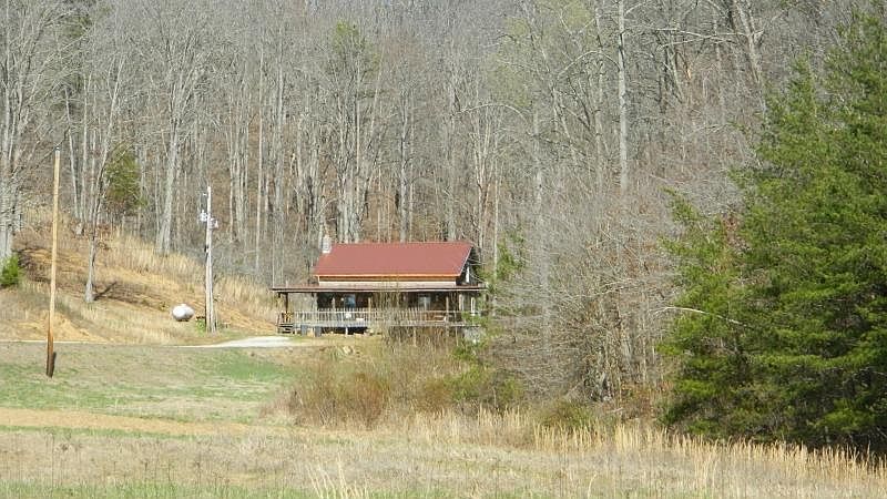 1st image of 84 Taylor Dr