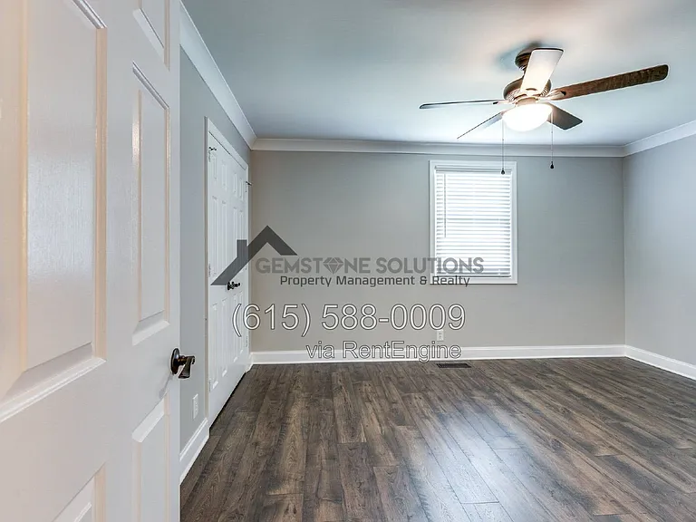 717 Fox Ridge Dr — Photo 20